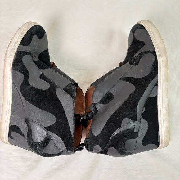 LINEA PAOLO Felicia Leather Platform Wedge Sneaker Bootie camo ankle boot 8 - Picture 2 of 12